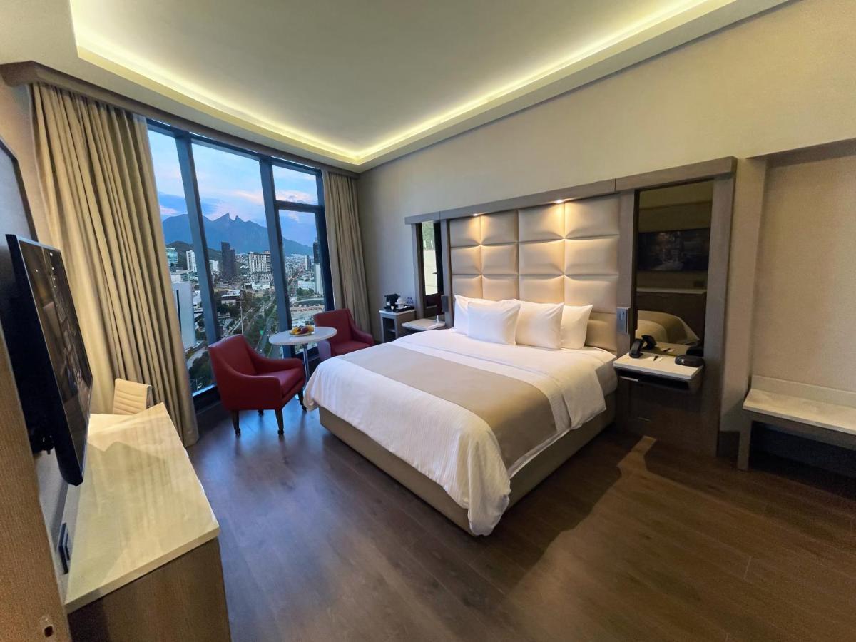 Отель Safi Royal Luxury Metropolitan San Pedro Garza Garcia Экстерьер фото